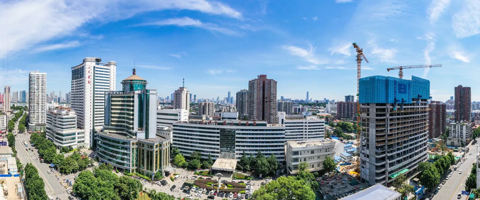Renmin Hospital of Wuhan University exterior